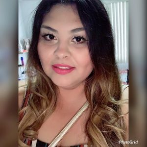 Meet your Posher, Eva